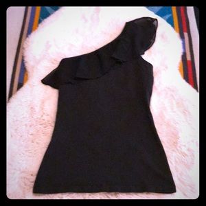 One shoulder ruffle black tank